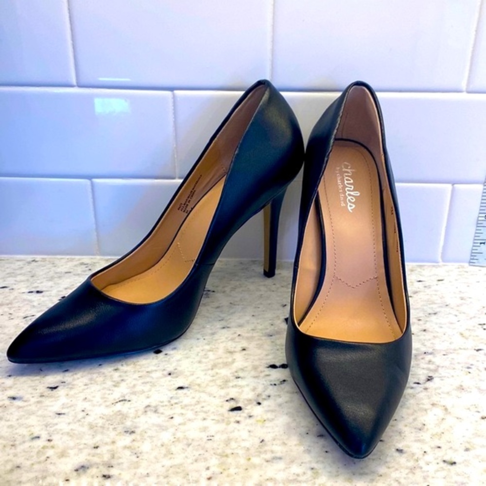 Charles by Charles David *Pact* Black Leather Pump Sz 9
